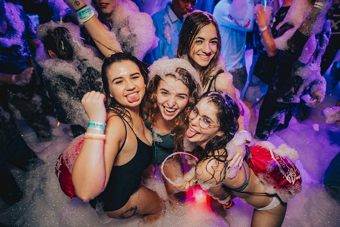 Big Night Out Pub Crawl - Stop 4: Side Bar for Express Entry, a Free Drink, and the Big Finish