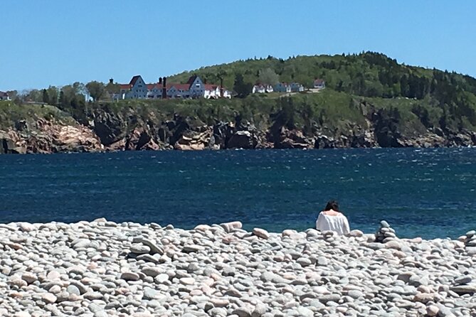 Blackwood Tours: 6 Hour Cabot Trail Tour in Cape Breton, NS - Keltic Lodge and the Corson family–Alexander Graham Bell link