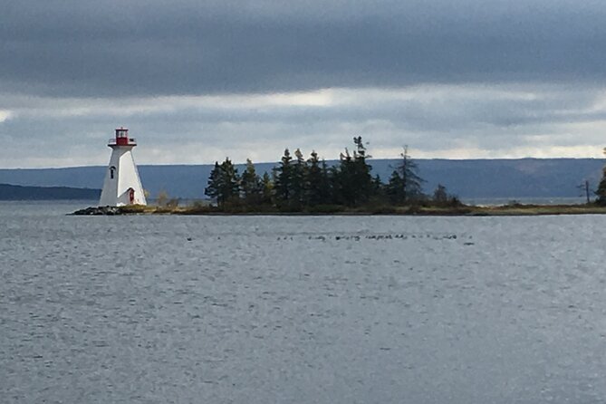 Blackwood Tours: Highland Village, Baddeck, Bell Museum Tour - Highland Village: a working 17th-century Scottish world (with Gaelic)
