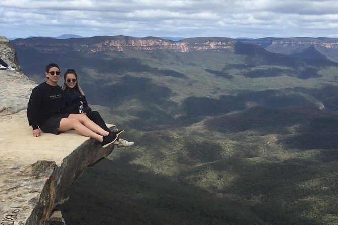 Blue Mountains Day Tour Including Parramatta River Cruise - Leura village time: lunch, shops, and a breather
