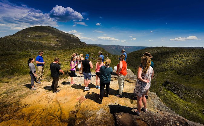 Blue Mountains Deluxe Small-Group Eco Wildlife Tour from Sydney - Small-group comfort from Sydney to the mountains