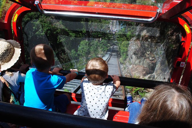 Blue Mountains Hop On Hop Off Tour - Leura and Katoomba Town Breaks: Cafés, Gardens, and Easy Walking