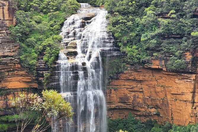 Blue Mountains Small Group Tour with Waterfall Walk & Fresh Lunch - Key things that make this tour worth your morning