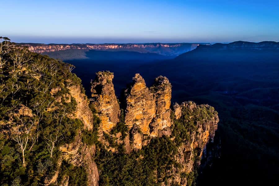 Blue Mountains Sunset Waterfalls Wildlife Tour From Sydney - What you learn: flora, fauna, and Indigenous culture context