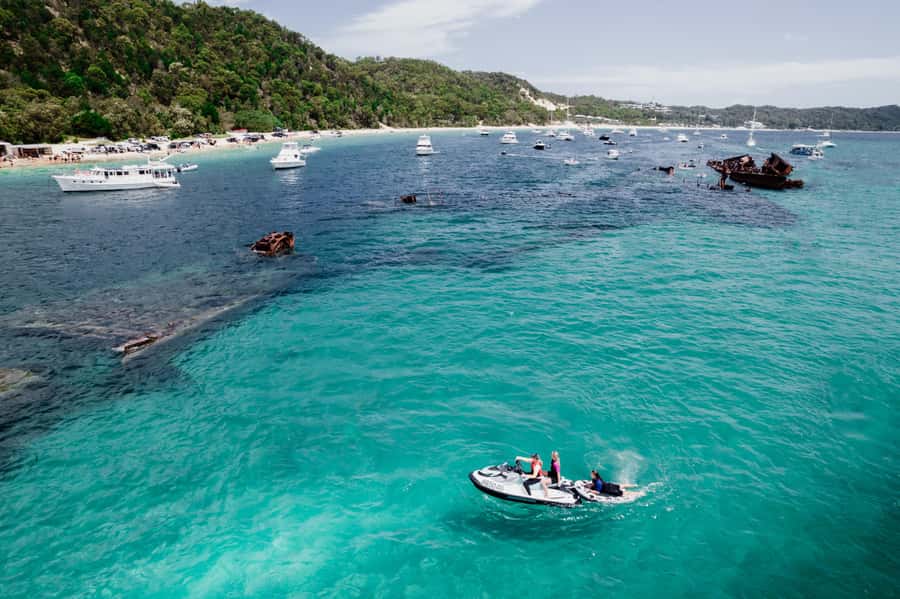 Brisbane: Moreton Island all inclusive Snorkeling Tour - Finding the Supercat at Newport and Getting Started Easy