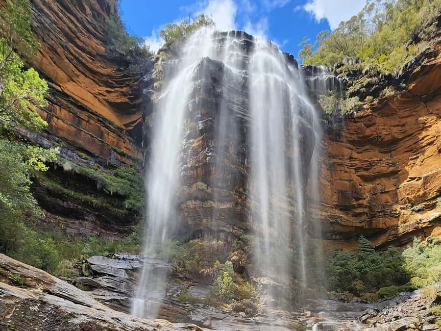 From Sydney: Blue Mountains Tour with Waterfall Walk & Lunch - A full Blue Mountains day built around walking, not waiting
