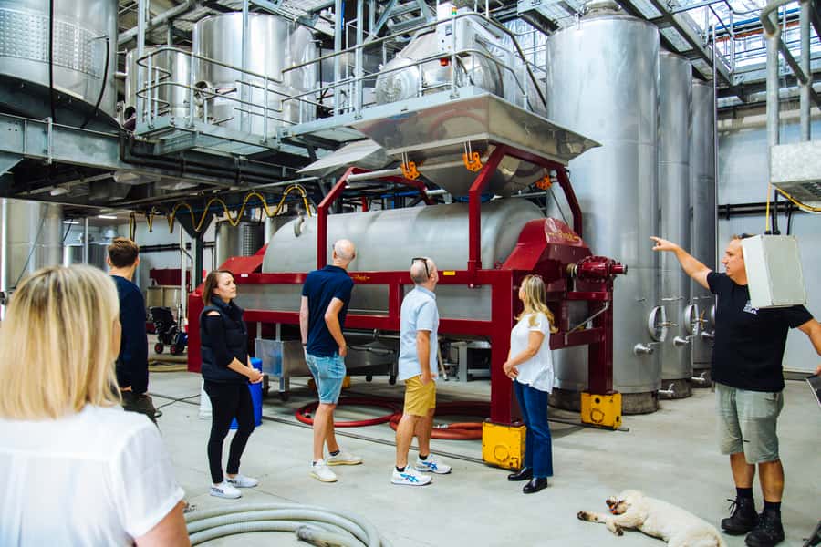 From Sydney: Full-Day Hunter Valley Tour w/ Tastings & Lunch - The spirits finale: why ending at a distillery is a smart move