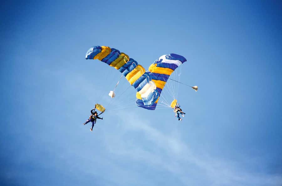 From Sydney: Tandem Skydive Experience over Beach - Where This Jump Sits Geographically: Wollongong, Newcastle, and Lake Macquarie Views