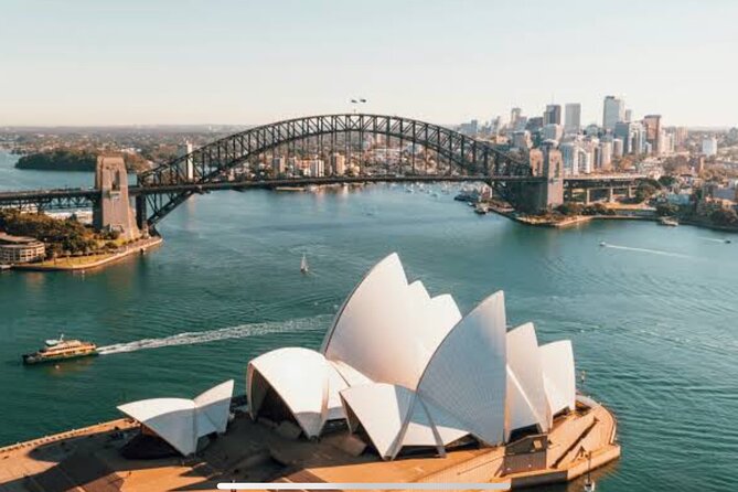 Guided Electric Bike Tour of Sydney with Bluetooth helmets - First pedal strokes: Surry Hills meeting point and a sensible start time