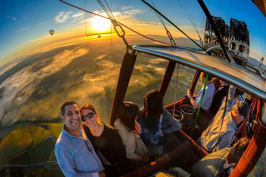 Hunter Valley: Sunrise Balloon Ride with Bubbly Breakfast - Key things that make this balloon-and-breakfast special