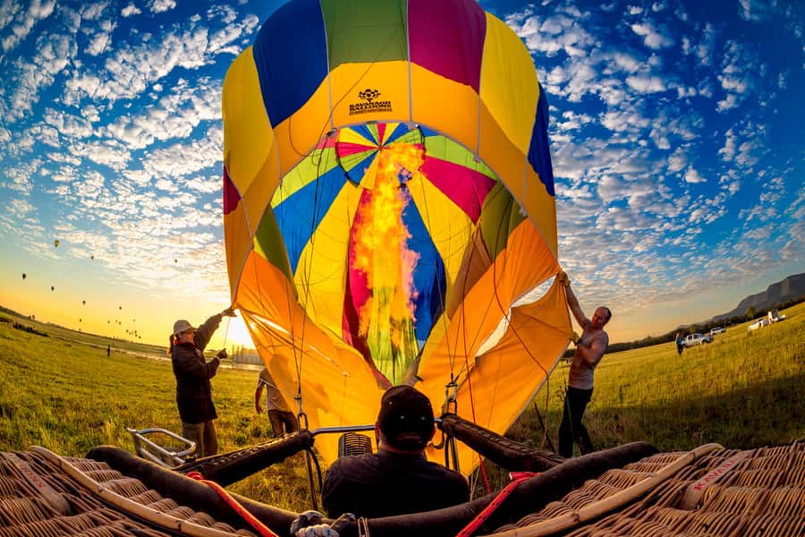 Hunter Valley: Sunrise Balloon Ride with Bubbly Breakfast - Landing and the post-flight rhythm at ground level