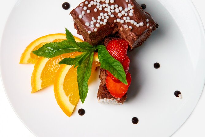 Jazz Lunch Cruise on Sydney Harbour - Service, seating, and the bar: what to expect when you’re hungry and thirsty