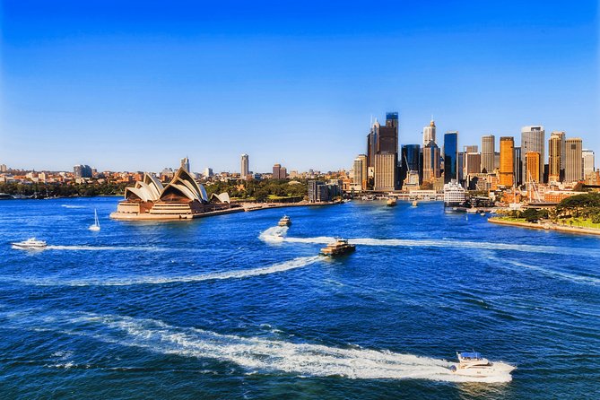 Jazz Lunch Cruise on Sydney Harbour - A real lunch at sea: seafood, carvery meat, and the buffet rhythm