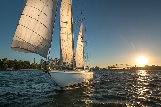 Journey Beyond Cruise Sydney all-inclusive Harbour Lunch Cruise - Lunch on Board: À la Carte, Local Wines, and What Makes It Good Value