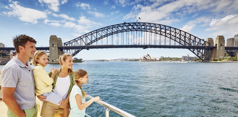 Lunch Cruise with Live Jazz on Sydney Harbour - Three-Course Lunch on the Water: What You’ll Be Eating