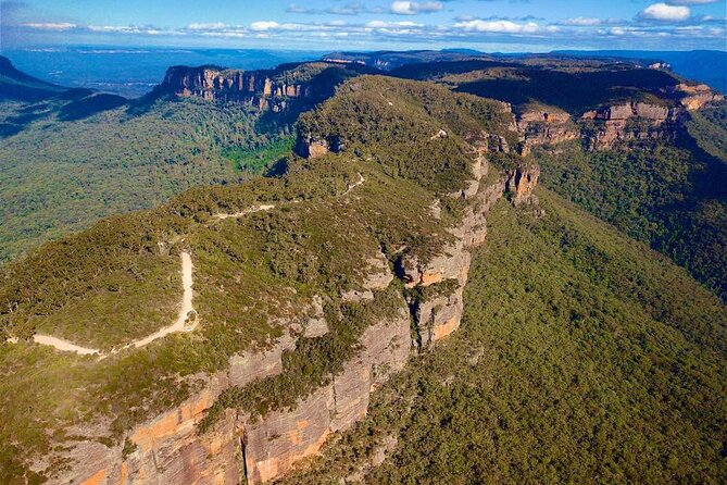 Luxury Small Group of 5 Blue Mountains Escape Tour - Katoomba for lunch and local shopping time