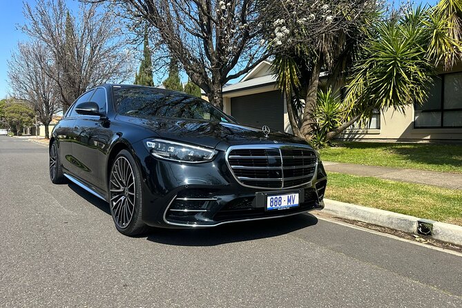 Luxury Sydney Airport Arrival Transfer - Sedan/SUV - How Long It Takes: 30 to 60 Minutes With Sydney Traffic in Mind