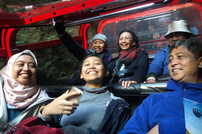 Private Guided Tour from Sydney to Blue Mountains National Park - Katoomba Falls and Bridal Veil Falls: Two Waterfalls, Two Moods