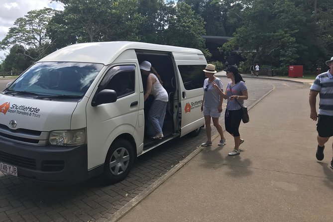 Private Transfer FROM Sydney Airport to Sydney CBD 1 to 5 people - Set Price, No Meter Stress: Understanding the Value