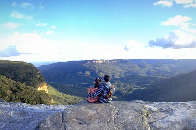 Small Group Hunter Valley Wine Tour + Lunch, Gin & Choc ex Sydney - Lunch With Scenic Valley Views: Where the Day Resets