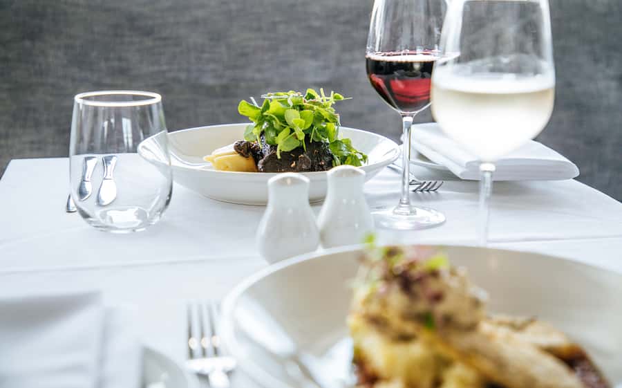 Sydney: 2-Course All Inclusive Lunch Harbour Cruise - Lunch on the water: what makes this two-course meal feel premium