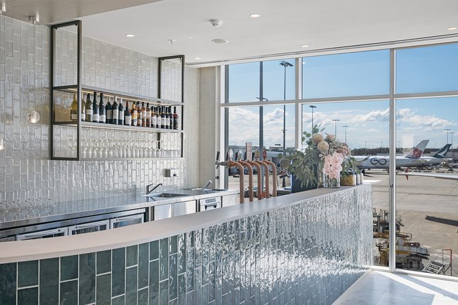 Sydney Airport Plaza Premium Lounge - What’s Included: Wi‑Fi, Hot Food, and International Comfort