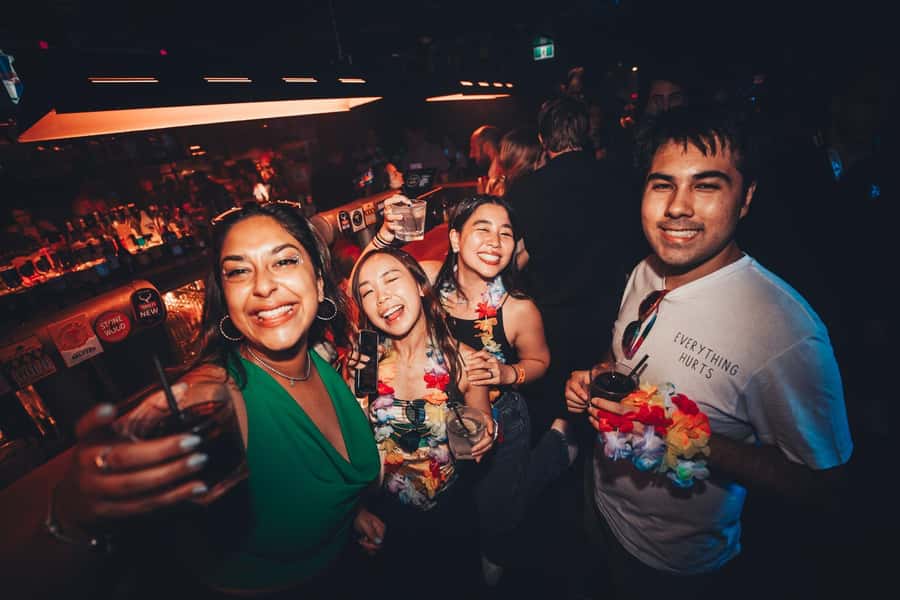 Sydney: Big Night Out Pub Crawl with Local Party Hosts - Key highlights at a glance