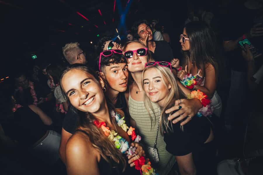 Sydney: Big Night Out Pub Crawl with Local Party Hosts - Sydney Pub Crawl Basics: What You Really Get for $34