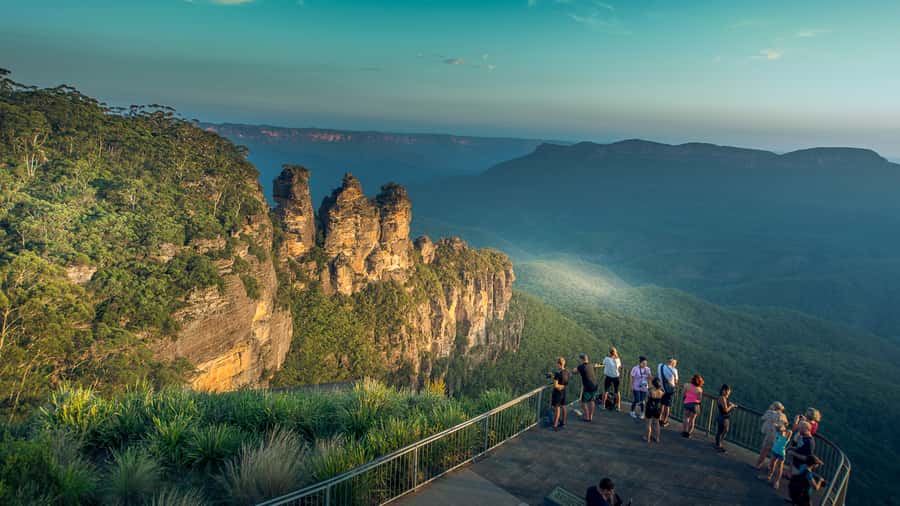 Sydney: Blue Mountains Late Start: Walks, Wildlife & Dinner - Calmsley Hill City Farm: Animals First, Then the Bush