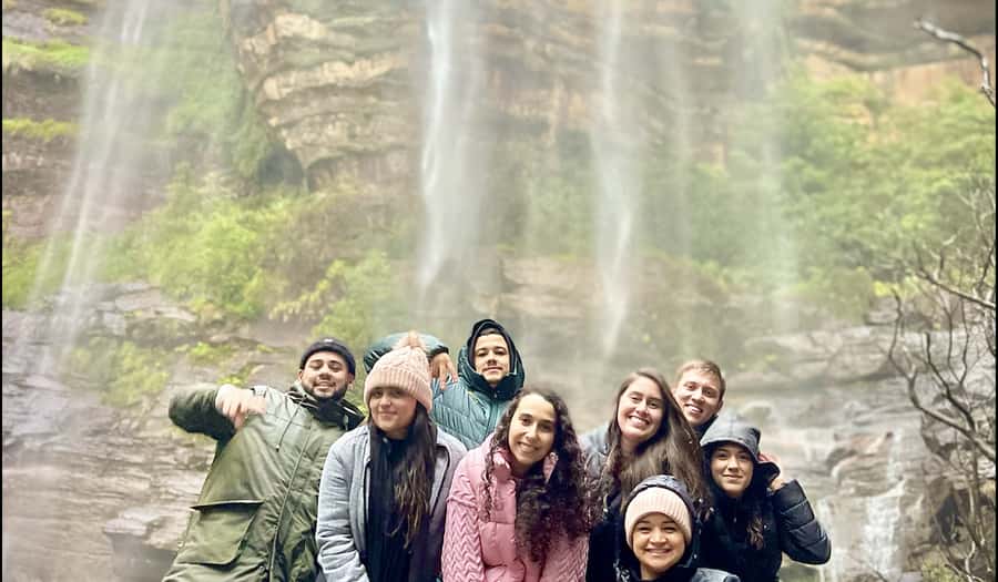 Sydney: Blue Mountains Tour with Scenic World & Lunch Option - Lincoln’s Rock and Katoomba: viewpoints that set up the drama