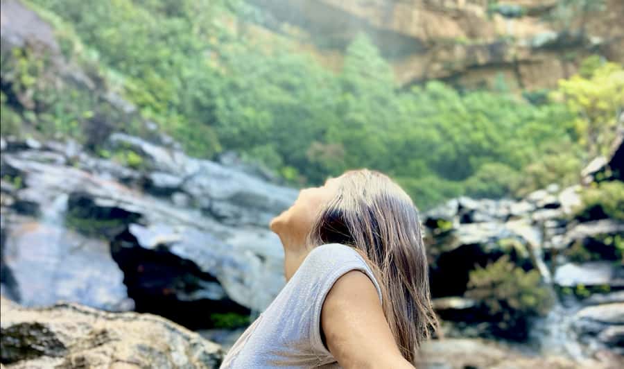 Sydney: Blue Mountains Tour with Scenic World & Lunch Option - Wentworth Falls: the 187-meter waterfall plus a real walking option