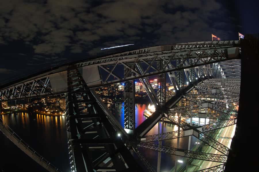 Sydney: BridgeClimb Sydney Harbour Summit Night - Weather, wind, and the smart way to prepare for a summit climb