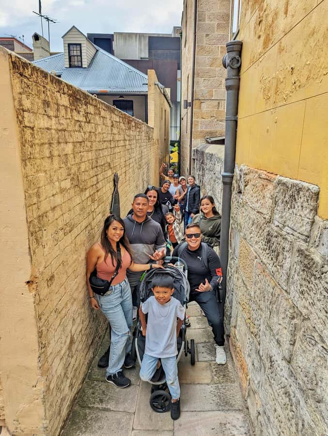 Sydney: City & The Rocks 3.5-Hour Walking Tour with a Drink - Opera House and Harbour Bridge photo stops: where to stand for the best views