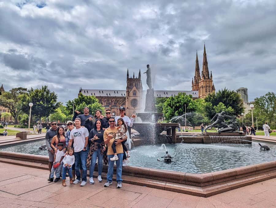 Sydney: City & The Rocks 3.5-Hour Walking Tour with a Drink - The Squire’s Landing: craft beer, soft options, and the harbour air
