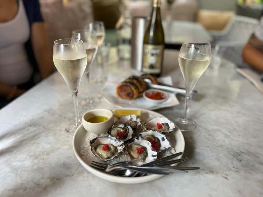 Sydney: Food Tour in Surry Hills with 8 Local Food Tastings - Surry Hills and Oxford Street: why the route matters