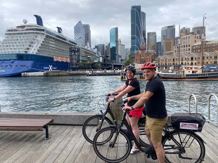 Sydney: Guided Harbour E-Bike Tour - Domain to Sydney Observatory: views plus context on the same ride