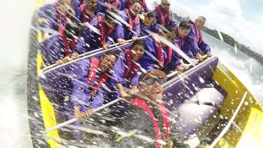 Sydney Harbour: 45-Minute Extreme Adrenaline Rush Ride - What’s Included: Life Jacket, Poncho, and Locker Access