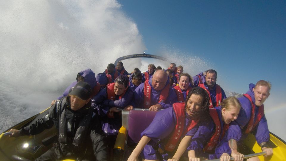 Sydney Harbour: 45-Minute Extreme Adrenaline Rush Ride - The Crew Experience: Driver Communication and Music Set the Tone