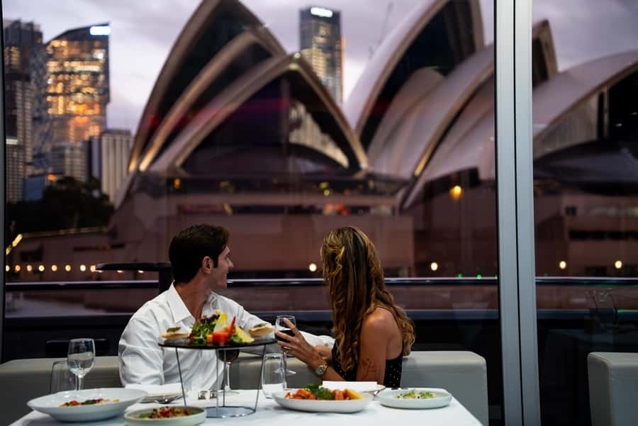 Sydney Harbour: Glass Boat Signature Dinner Cruise - Glass-Boat Dining: How the 360° Views Feel