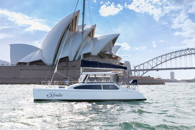 Sydney: Harbour Highlights & Aussie Bites Catamaran Cruise - Setting Sail at Man O’War Steps (Circular Quay)