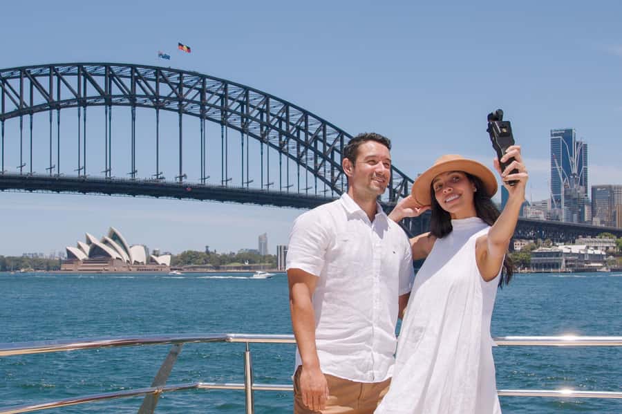 Sydney Harbour Sightseeing Cruise from Circular Quay - From Blue Point to Goat Island: How the Coastline Shapes the City