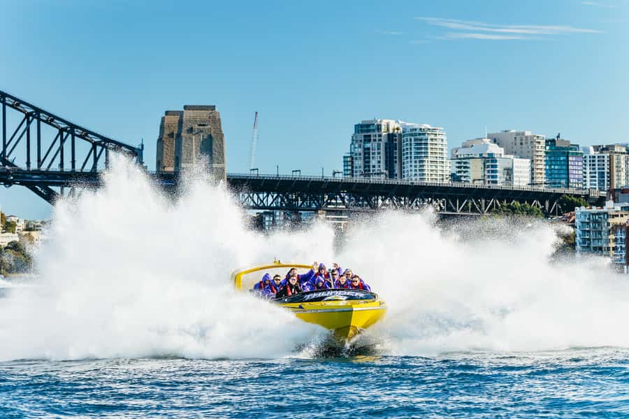 Sydney Harbour: Thunder Thrill Jet Boat Ride - How the jet boat ramps up: from gentle manoeuvres to full spins