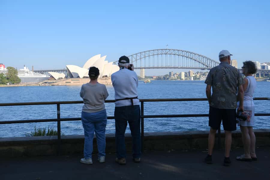 Sydney Harbour to Bondi: Small Group Half–Day Experience - Paddington Terrace Houses: A Softer Sydney Snapshot