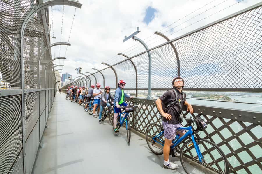 Sydney: Iconic Sights 4-Hour Bike Tour - The midway pub stop: a break that keeps the day human