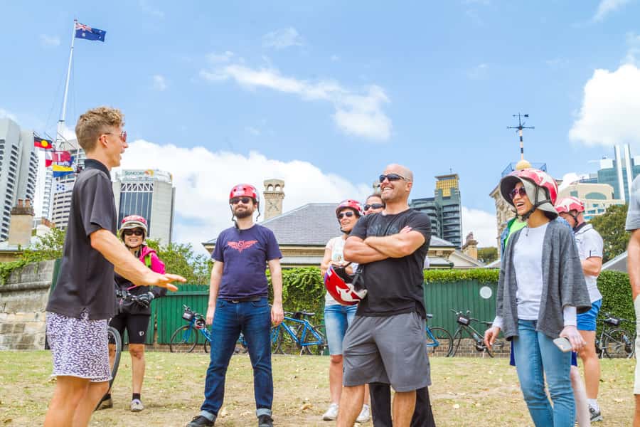 Sydney: Iconic Sights 4-Hour Bike Tour - Bikes, helmets, and the safety-first details that make it work