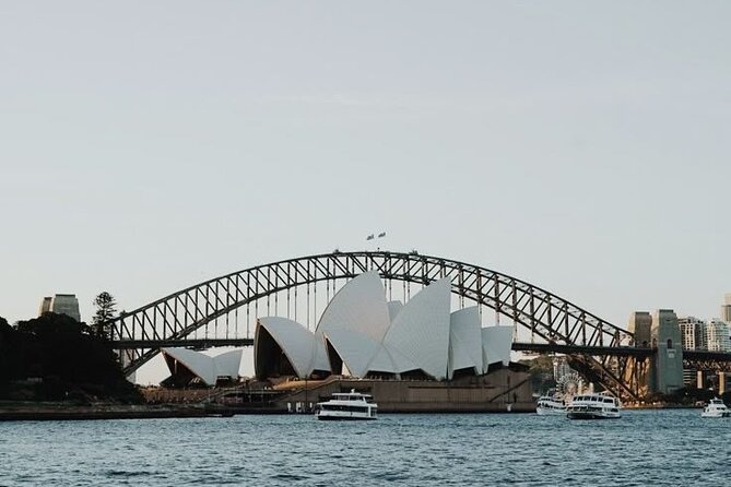 Sydney Shore Excursion: Sydney Opera House Walking Tour - Headsets, photo rules, and small details that make the hour easier