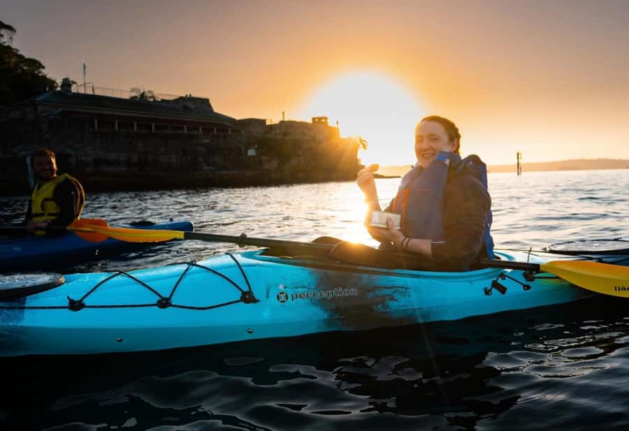 Sydney: Sunset Kayak Tour with Opera House Views - The Return Paddle in Twilight: City Lights on the Water