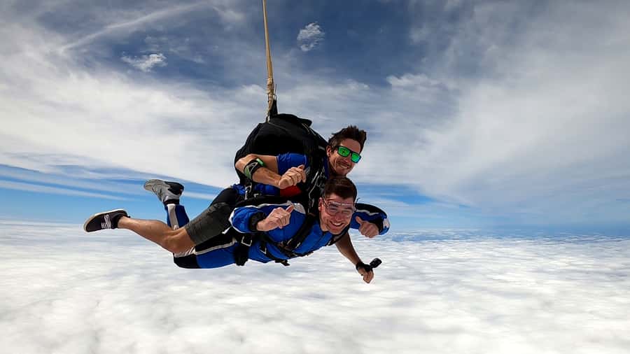 Sydney: Tandem Skydive with Optional Transfers - Key highlights at a glance