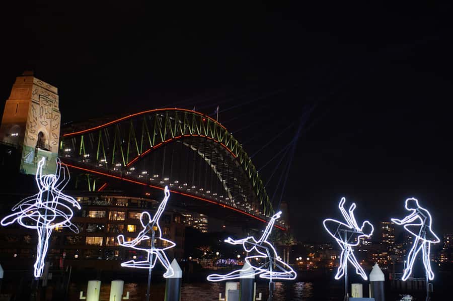 Sydney: Vivid Harbour Cruise with Canapes - The night route: Opera House, Harbour Bridge, and the best angles