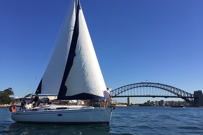 Sydney Whale Watching Cruise from Circular Quay - Food, drinks, and time planning on a 2.5-hour cruise